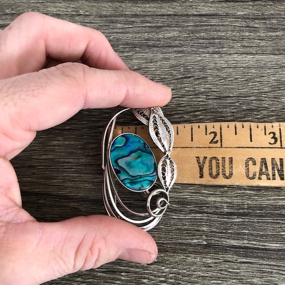 Vtg Abalone Filigree Leaf Detailed Brooch - Picture 8 of 12